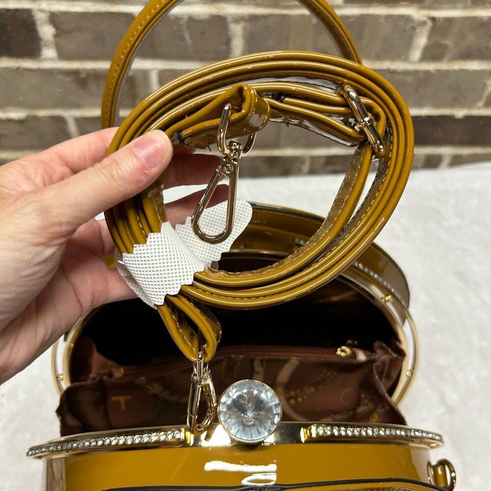 La Terre Fashion Vegan Leather Equestrian Brown Circular Bag Purse Diamond NWT - Picture 8 of 10